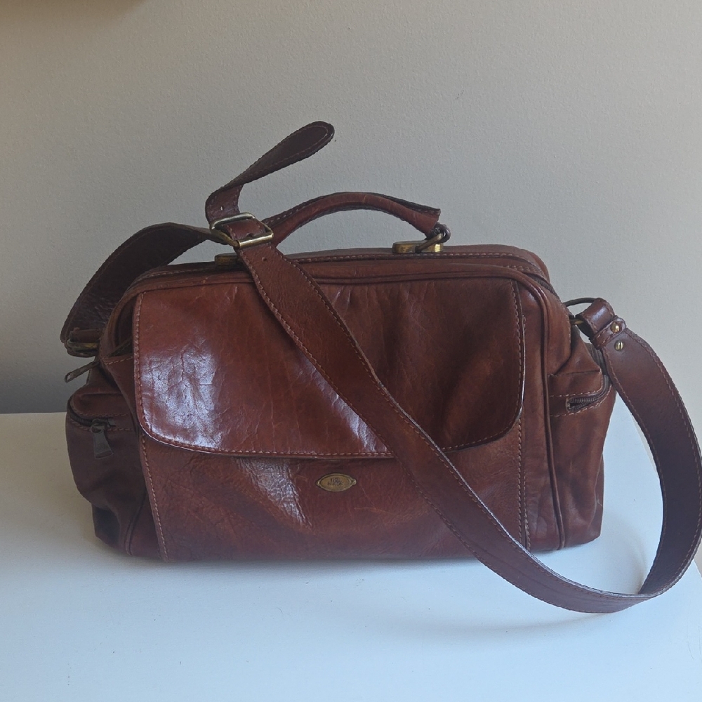 *RARE* Geniune Handcrafted Leather The Bridge Brown Leather Overnight Bag